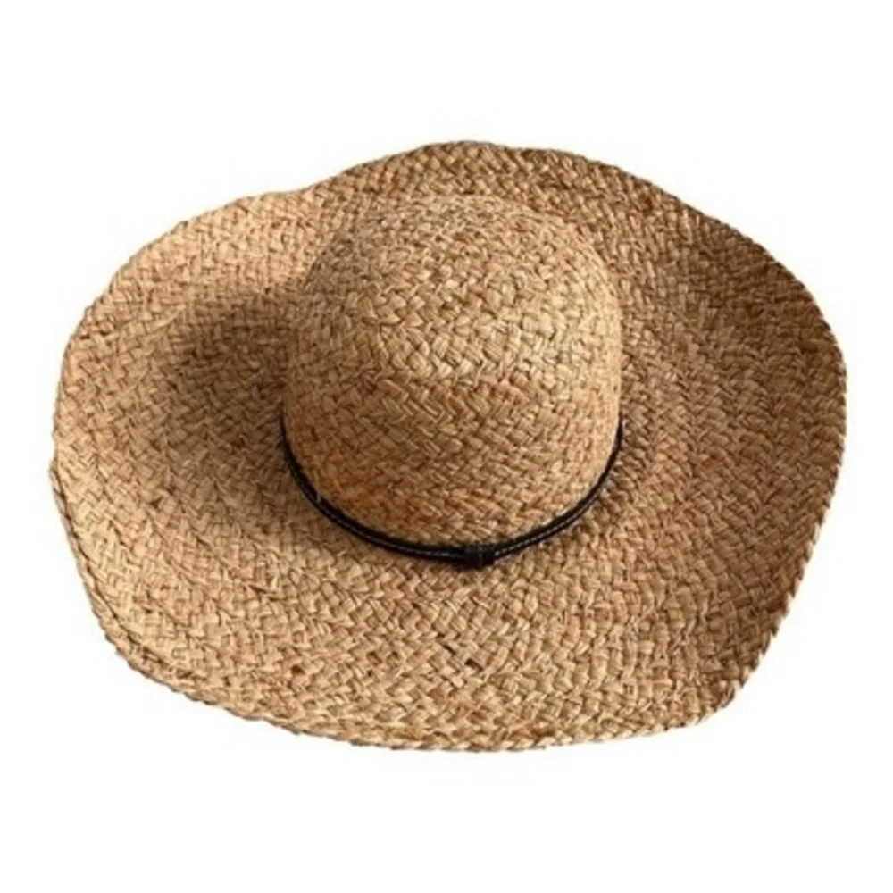 Nine West edge beach